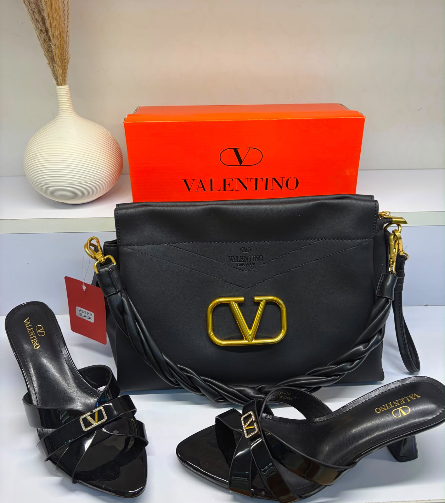 VALENTINO bag and siliper - Image 3