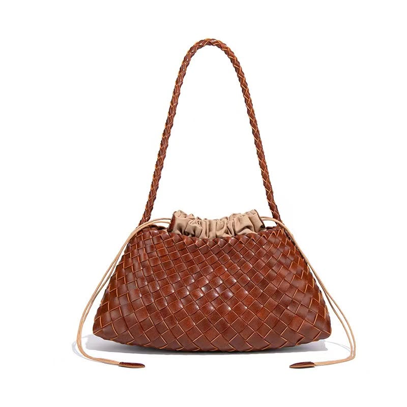 BOTTEGA VENETA price 75 AED - Image 6