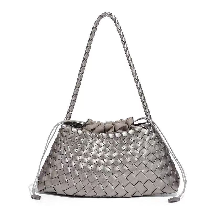 BOTTEGA VENETA price 75 AED - Image 5